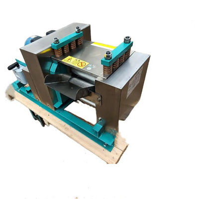 реклама машины сока сахарного тростника Squeezer 380V 50Hz сахарного тростника 800kg/H
